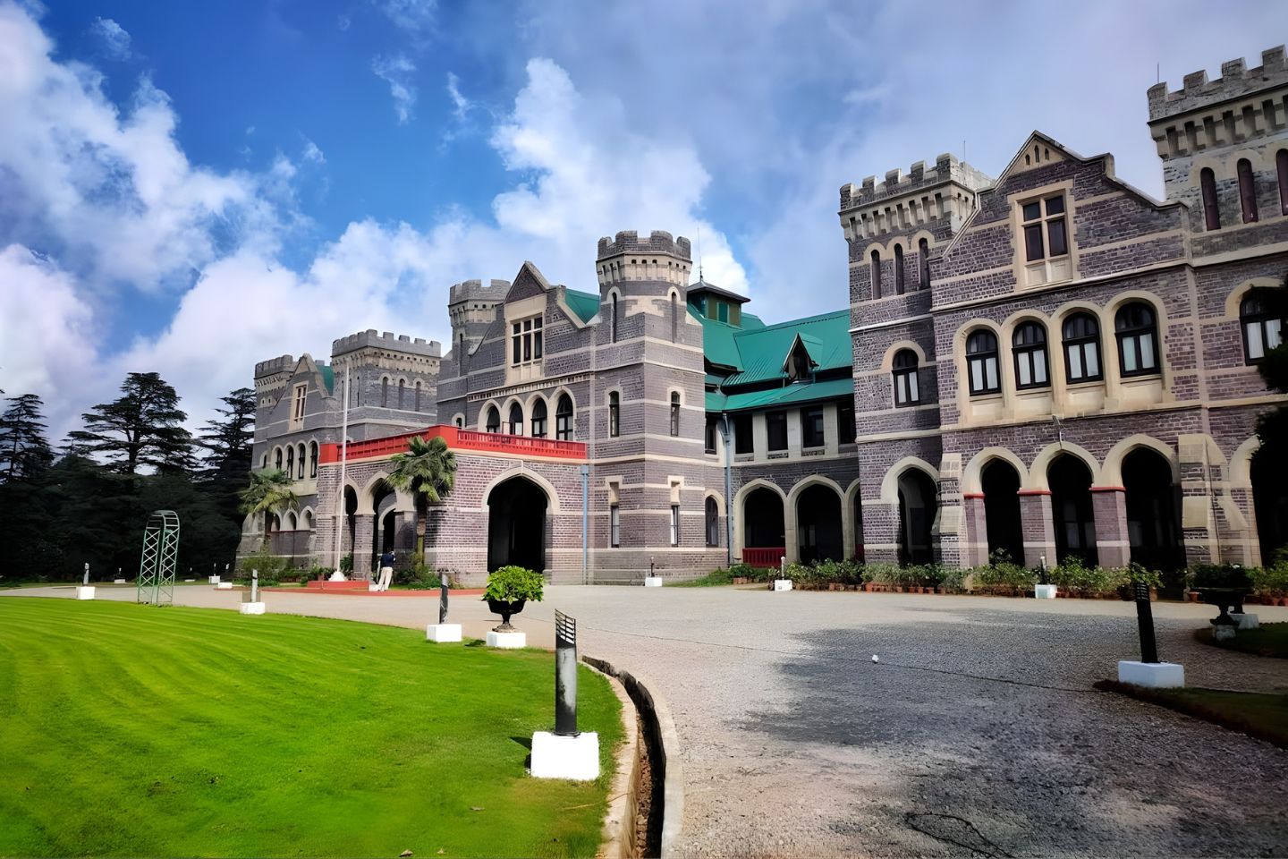 Raj Bhawan, Nainital Top Places to Visit in 3 Days